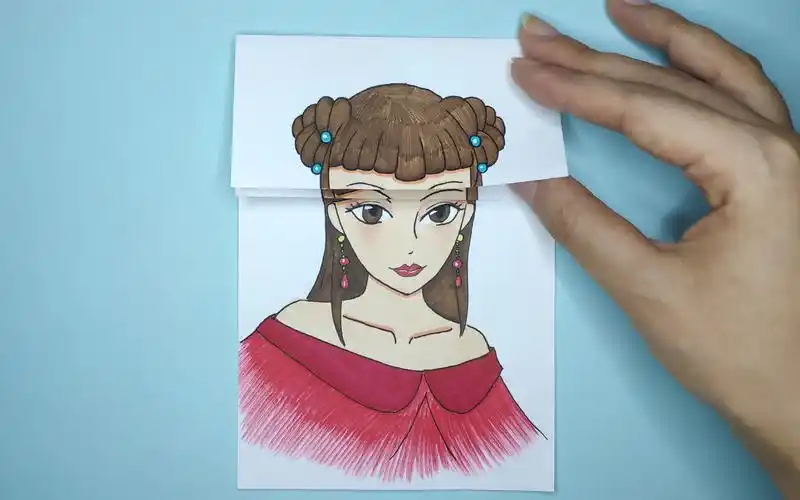 一张纸给精灵梦叶罗丽齐娜换3次发型手绘最后戴上王冠太美了