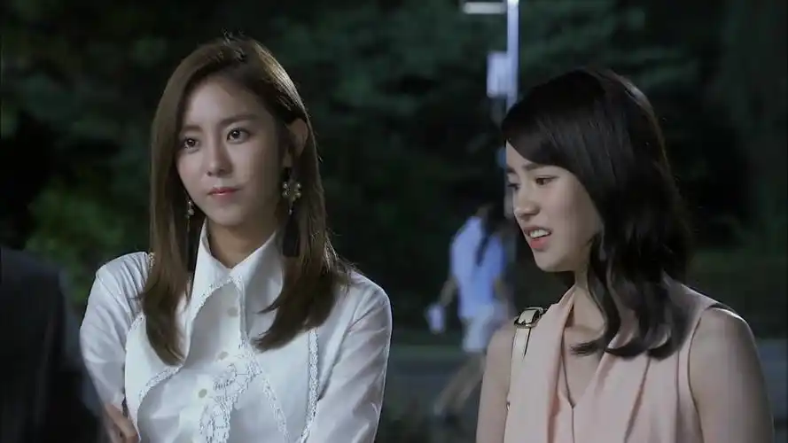 【金宥真uie】张允荷13-1