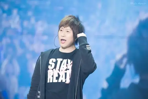 阿信cr.微博@honeypotter-a