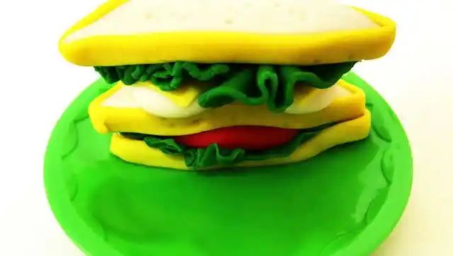 玩具视频橡皮泥手工制作美味早餐三明治亲子游戏