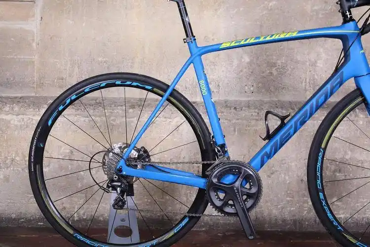 性能公路舒适之选merida scultura 6000 disc