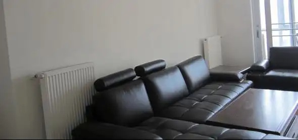 沙发后面有暖气片对沙发有影响吗