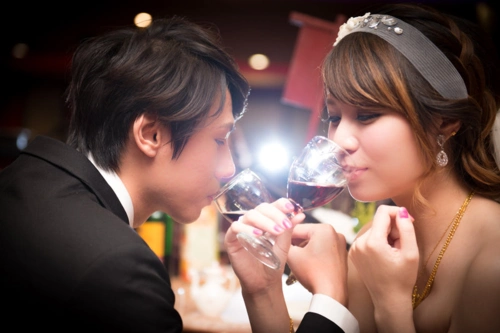 结婚喝交杯酒的小秘密这个习俗怎么来的不知道的请别乱喝