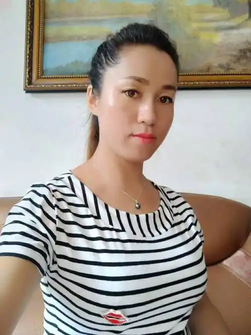40岁离异女征婚照片(id:2300414)_广西北海征婚交友_我主良缘网