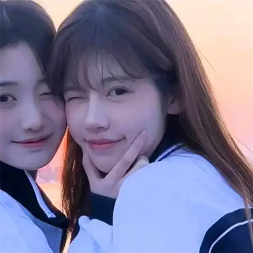 百分百可爱闺蜜头像二人一对两张图片_闺蜜姐妹女生头像_头像屋