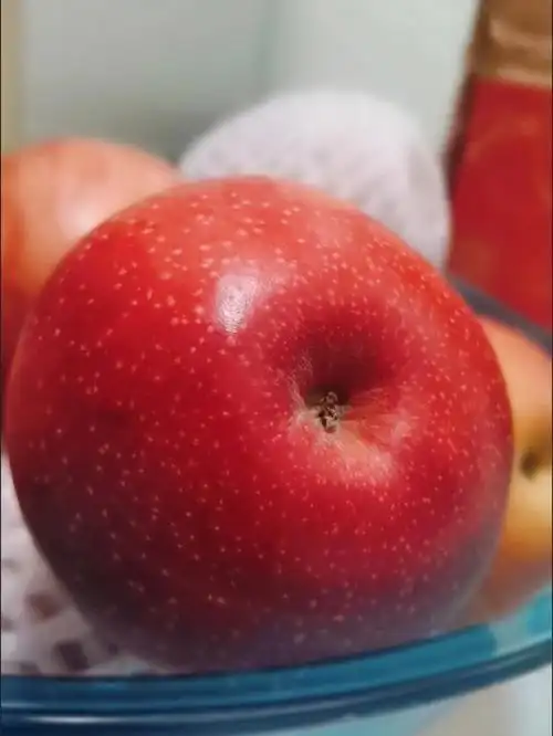 孕期每天一个苹果,补充维生素小时候村里会有大三马车拉着一车苹果卖