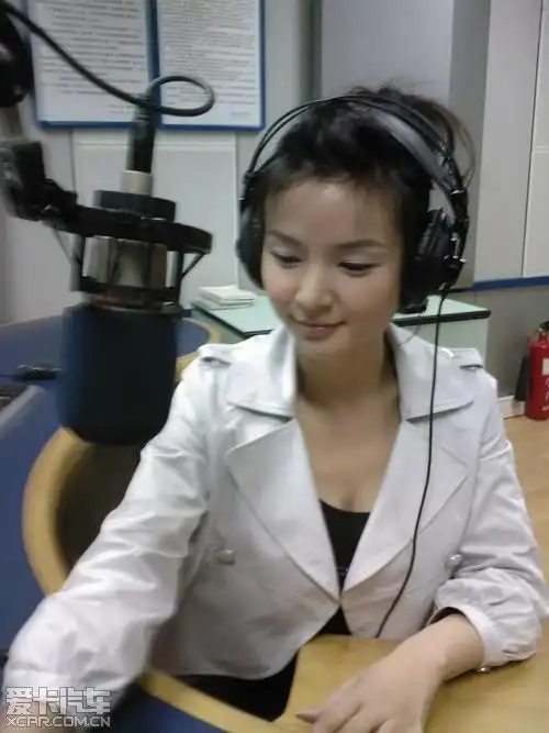 华豫之门女主持-----------------陈琨