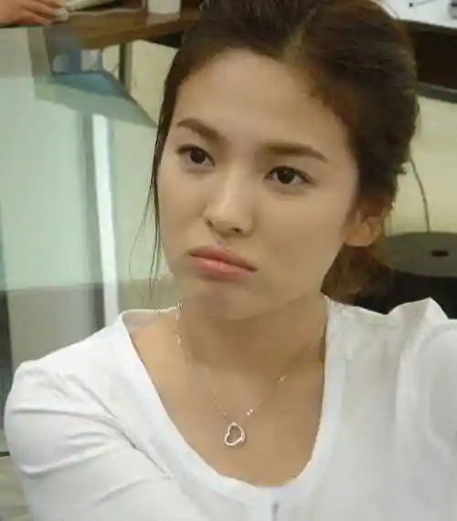 孙艺珍曾演绎情欲戏,幸福生活惹人羡,养眼瞬间成回忆_宋慧乔_婚姻