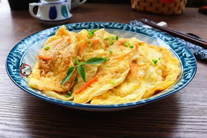 简单三步做蛋饺,鲜甜不油腻,金灿灿喜气洋洋,年节待客少不了!_馅料