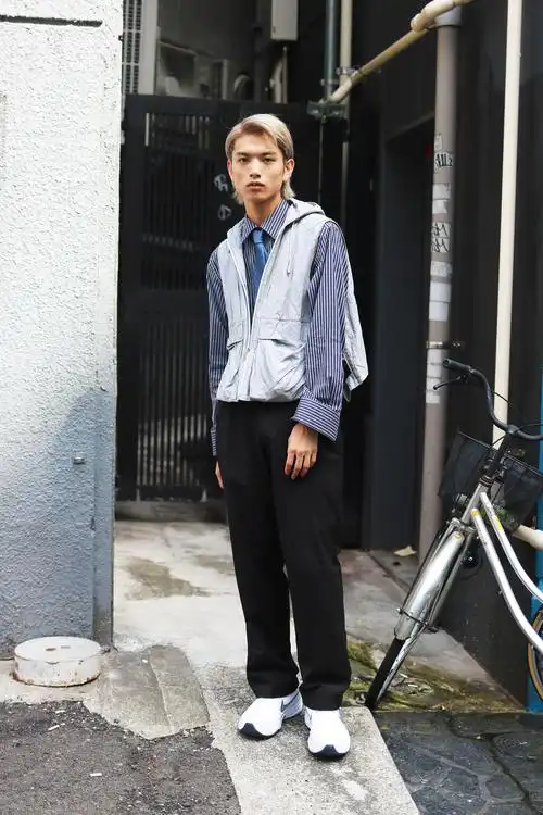 初秋的日本街头潮人这么穿