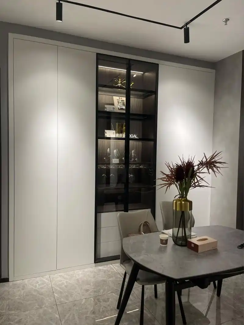 索菲亚全屋定制 低调又轻奢 细节控可以强烈入 效果妥妥的 实物超精致