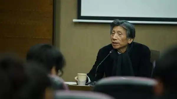 央美关注丨范迪安院长为2018级博士生做思政课讲座发展的马克思主义