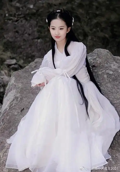 盘点古装剧里的经典好看的白衣美女造型(有辨识度的非千篇一律的)