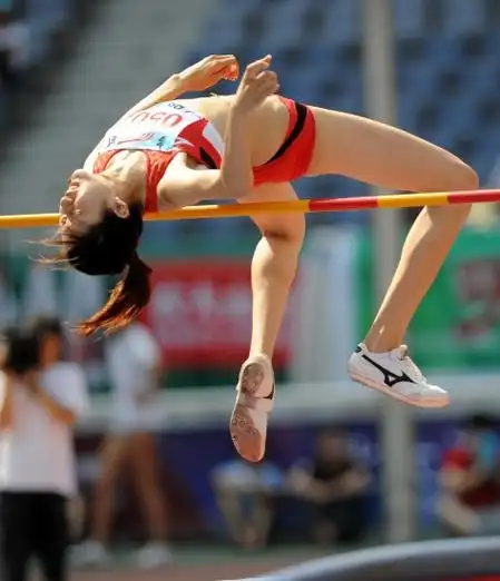 图文-全国田径赛暨亚运选拔赛 顾璇跳高季军_综合体育_新浪竞技风暴_