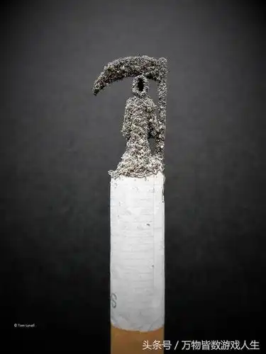 英国艺术家在香烟上制作反吸烟作品