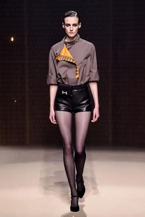 爱马仕发布秋冬女装系列