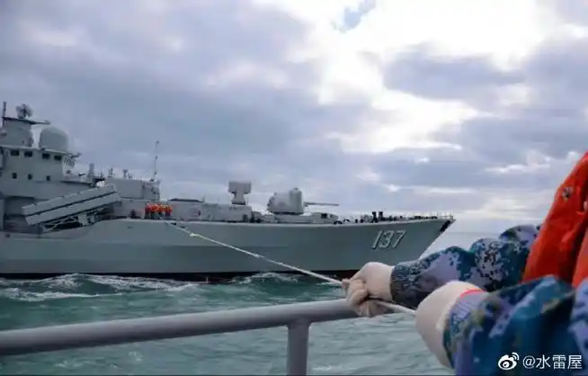 改装后的福州舰,出镜露面不多顺便附上前几天发过的杭州舰改装后图集