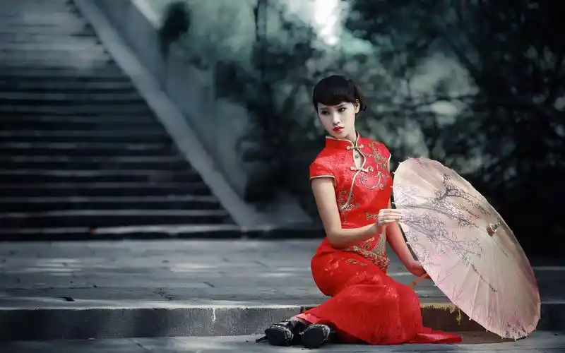 美丽优雅旗袍美女妩媚惊艳写真桌面壁纸