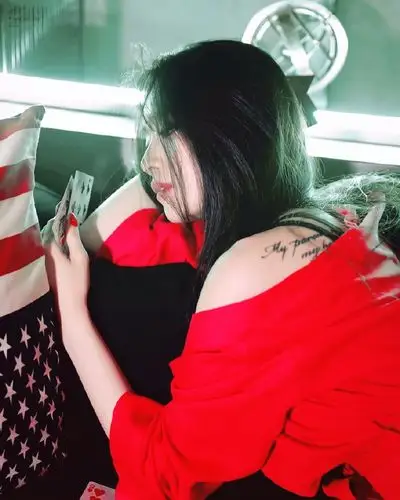 我的名字朴智妍# 朴智妍的五处纹身[许愿] . 来自yeon_木 - 微博