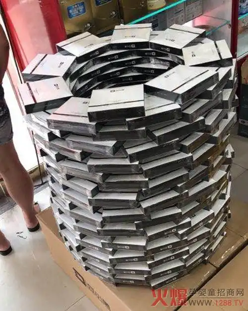 豆小美面膜,单月销售突破200万盒!代理商半日售出300盒!回头率99!