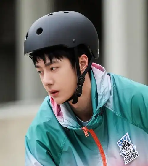 多家媒体发了王一博##王一博