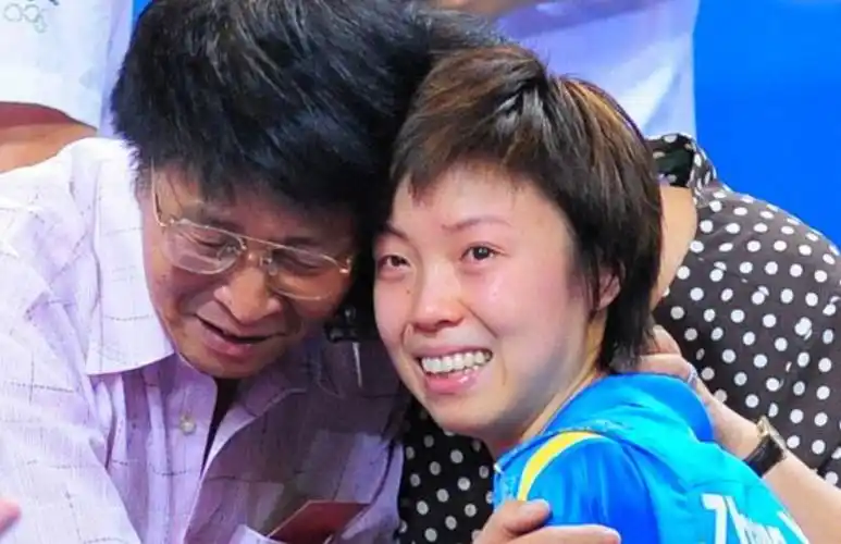 回顾大魔王张怡宁获双圈大满贯退役后嫁给相差20岁的富豪