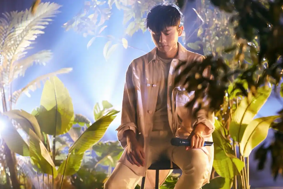 张杰新歌《爱人啊》首唱,给谢娜唱的最美的情歌