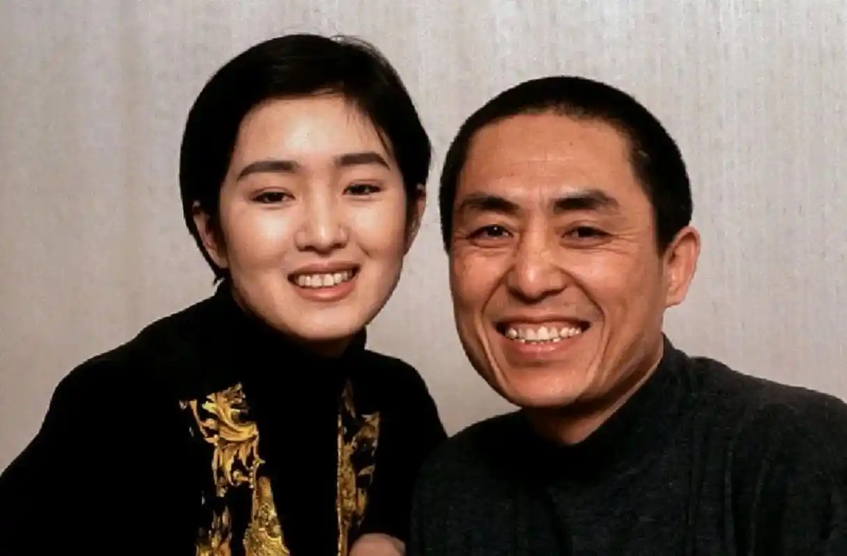 感觉巩皇年轻时青涩纯真,身上有股子倔犟和敢爱敢恨的劲.