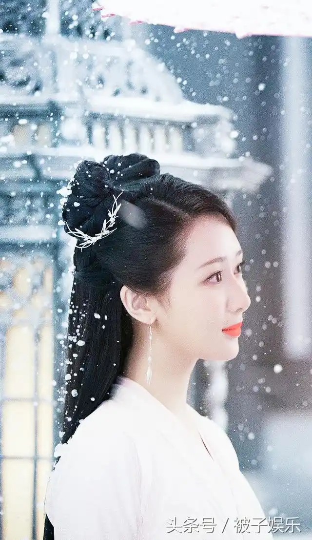 杨紫新剧天乩白蛇传饰演白娘子,网友:比赵雅芝还美!_看电视剧_海峡网