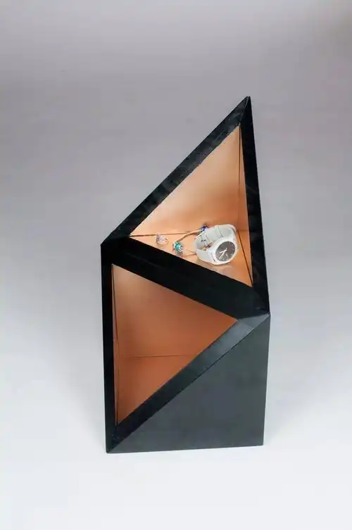 逛店| 这世界奔跑太快,这群年轻人用设计来回答时代的疑问