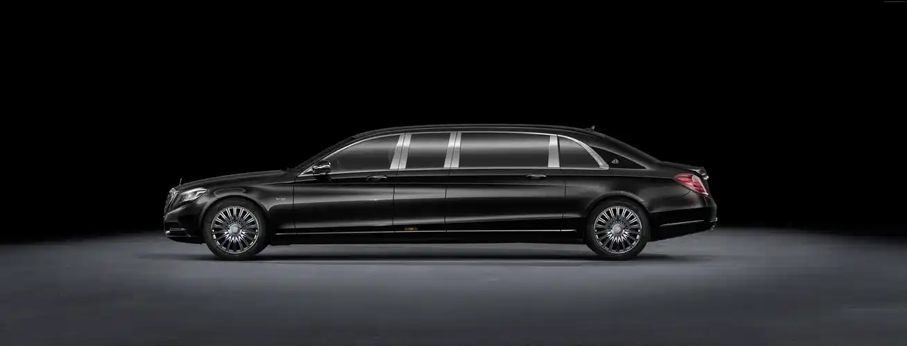 奔驰迈巴赫s600(奔驰迈巴赫s600图片)