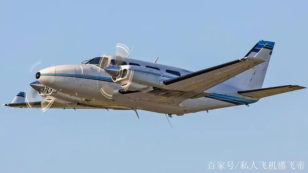 这款小型双螺旋桨私人飞机又坠毁一架,事故原因其实就一个