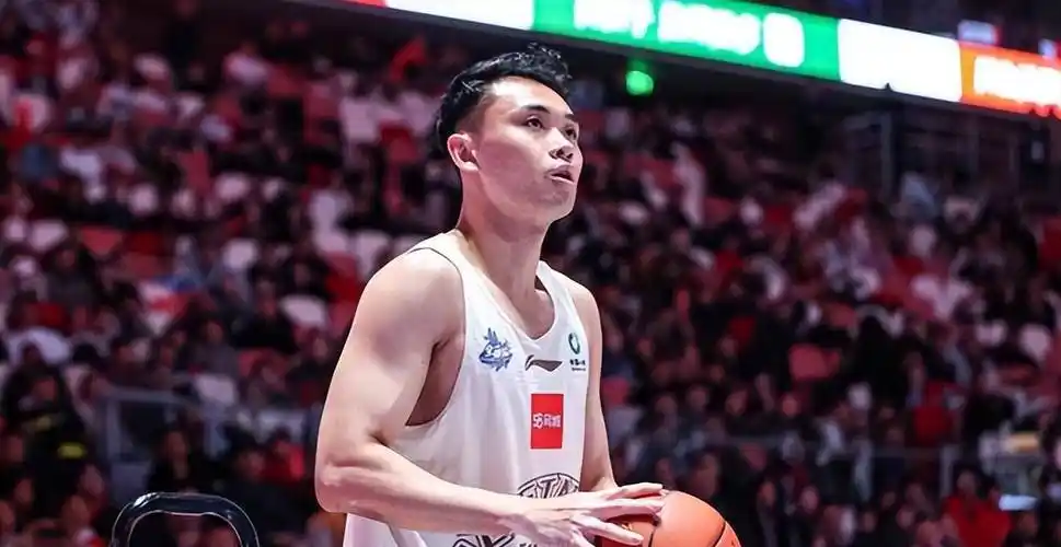 原帅绝杀夺冠三分王