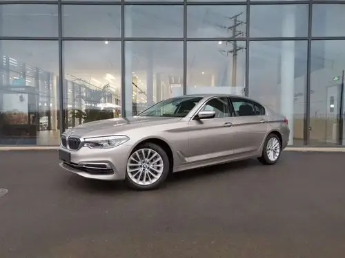 长沙未上牌宝马宝马5系2020款530li行政型豪华套装香槟色自动档