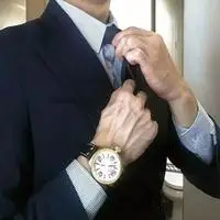 很成熟的成功人士穿西服的霸气头像_微信头像图片大全