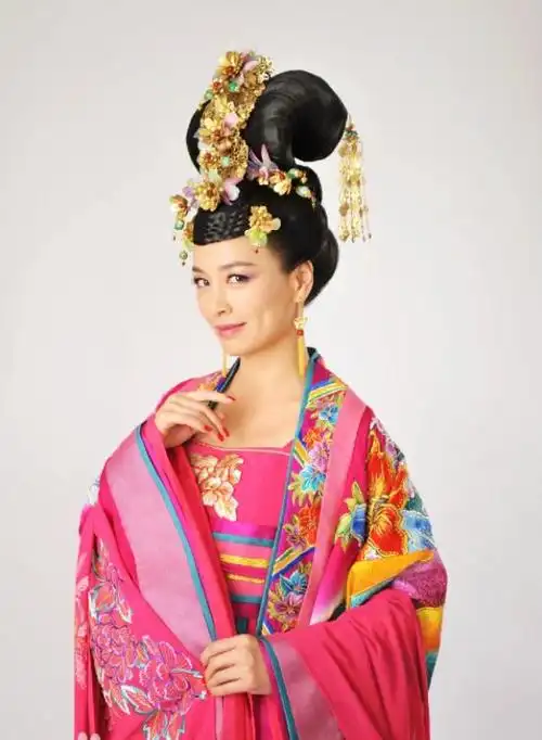 张庭个人资料结过几次婚(张庭的夺爱情史)(22)