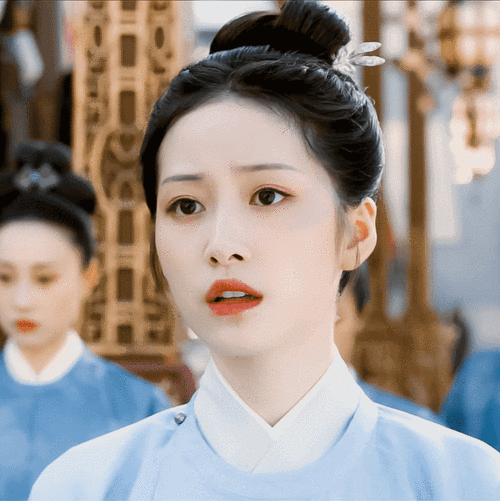 杨肸子 | 刘弥纱 cr:失重沉迷