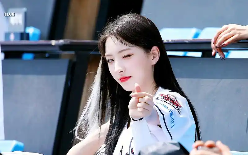 220521 宇宙少女恩熙 kbo斗山联赛 直拍合集