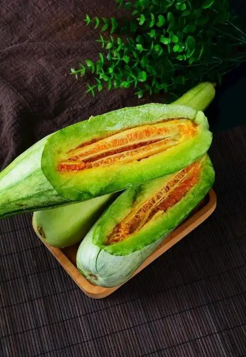 羊角蜜甜瓜图片