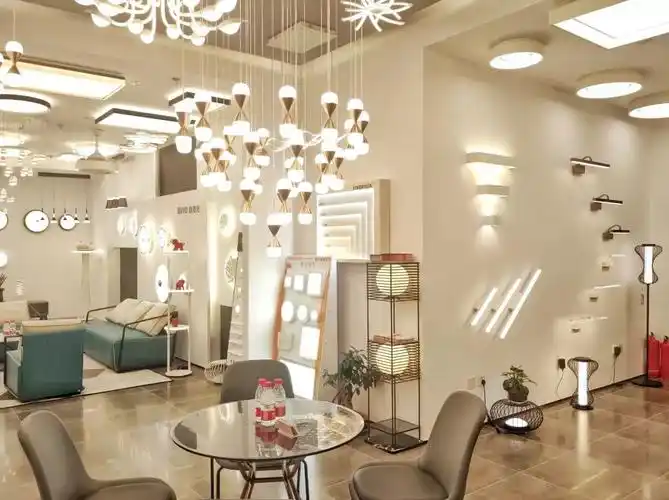 sover松伟北京万隆汇洋灯饰城专卖店形象升级超越想象