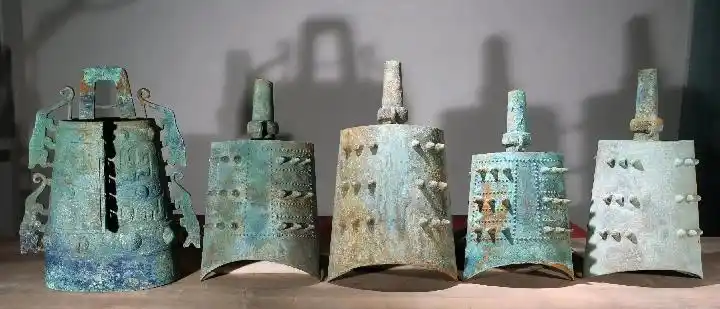 叶家山m111墓中出土编钟.(随州博物馆供图)