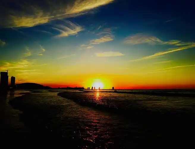 夕阳无限好只是近黄昏