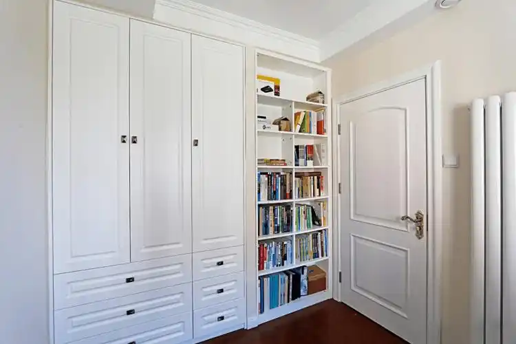 衣柜这样装卧室空间可增加30