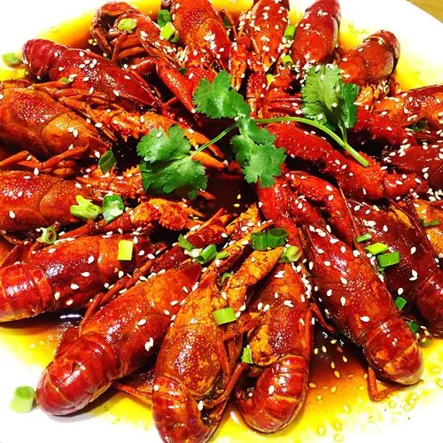 香辣小龙虾——绝城芋儿鸡