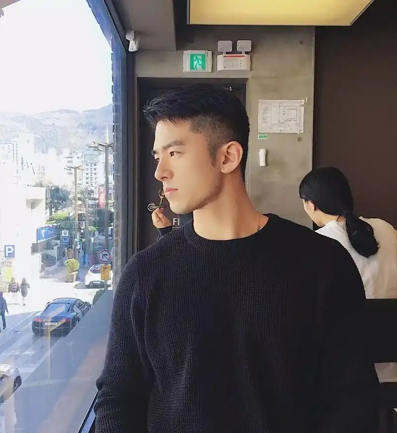 186cm的他是韩国最好看的男网红