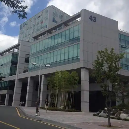 我们住的宿舍楼的外观 蔚山大学