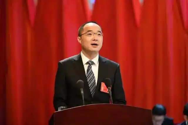 争当"重要窗口"模范生,听孙旭东区长这样说