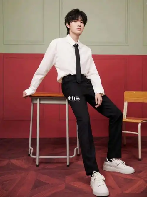 什么困扰吗,我没有长腿我特别好奇#tnt时代少年团  #时代少年团宋亚轩