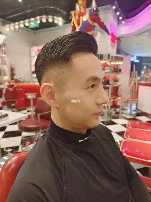 大老板必须安排油头有排面