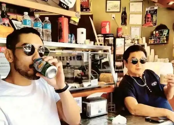 高以翔忌日前夕,二哥证实父亲突然离世,两个月前露面还精神奕奕